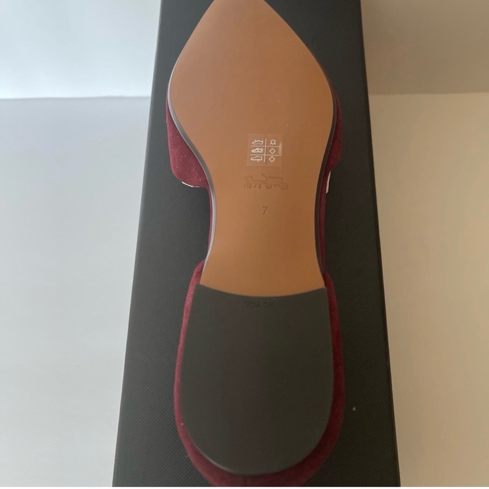 Coach Pointed Toe wine flats size 7 - Picture 9 of 15